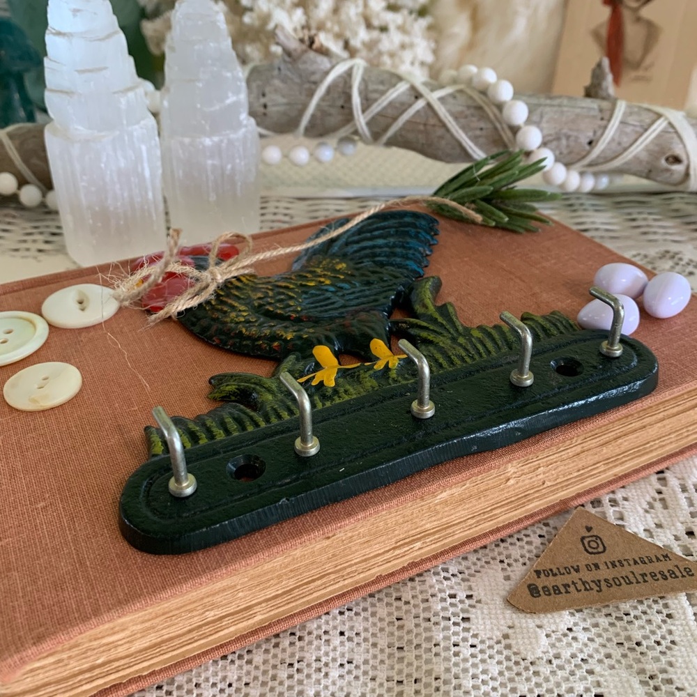 Vintage Key Rack 🐓 - Picture 7 of 10